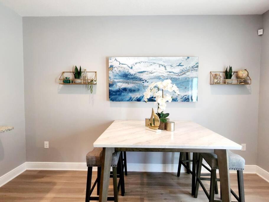 Entire Home- Gorgeous 3Br Townhome Pool, Grill, Washer, Dryer, 2 Free Drive Up Spaces Sleeps 6 Close To Everything Pcb! Panama City Beach Exterior foto